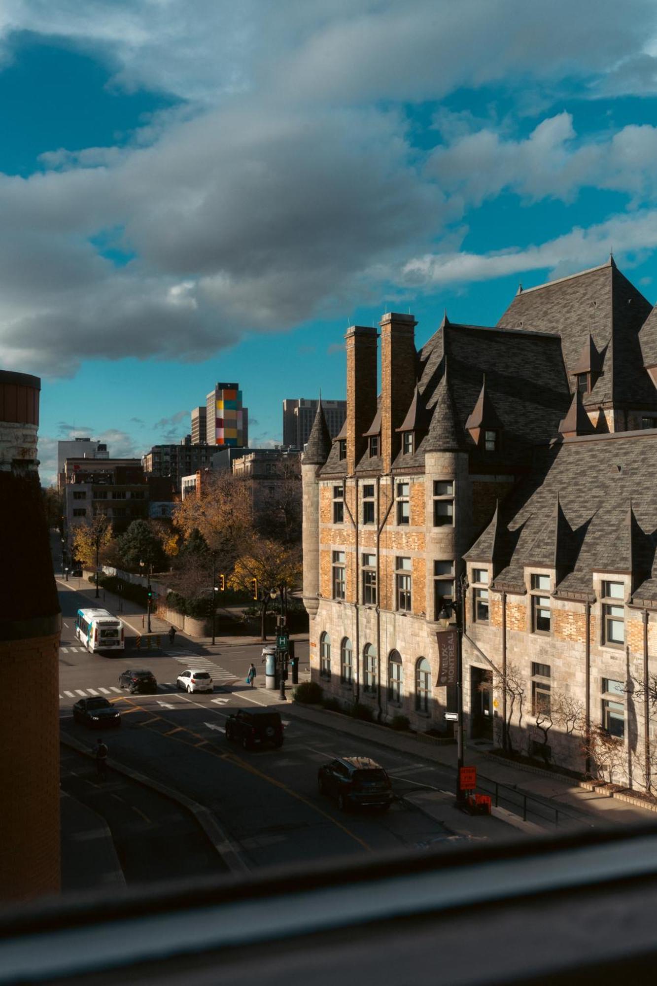 Lift Hotel Montréal Exterior foto